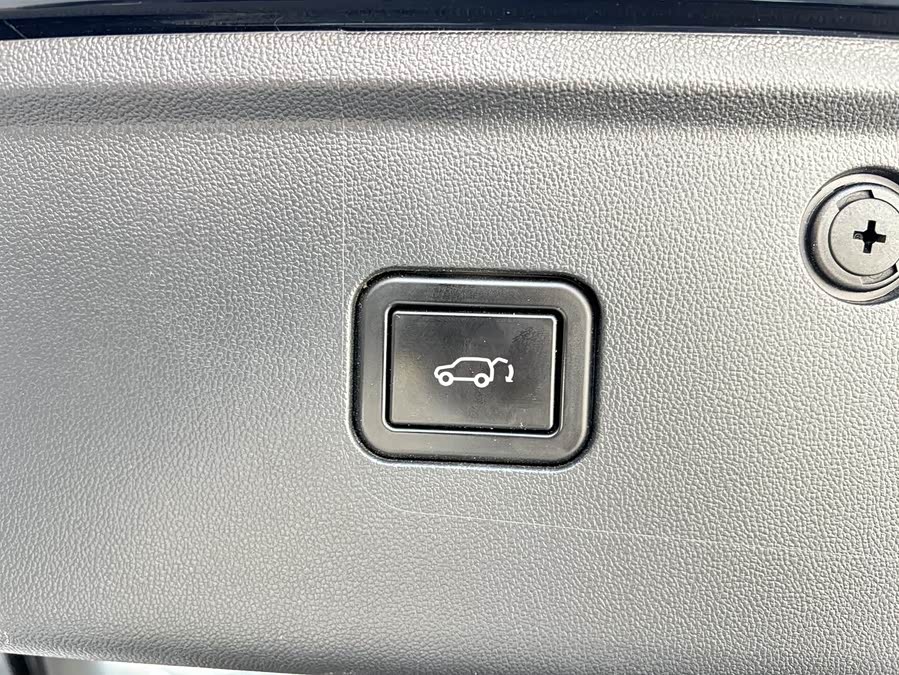 Changan UNI-K 2023 car image #13