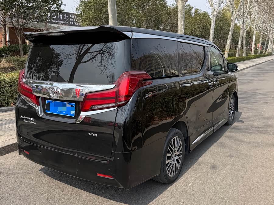 Toyota Alphard 2017 car image #13