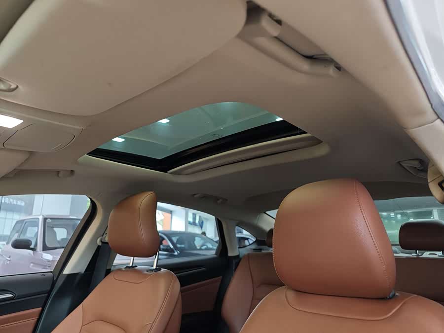 Ford Mondeo 2018 imagem de carro #13