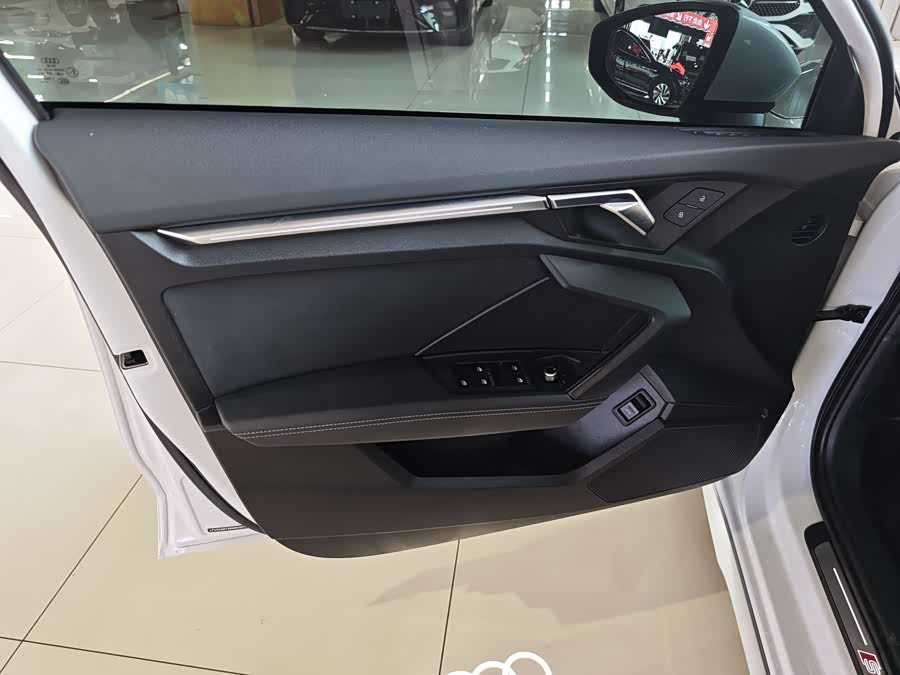 Audi A3 2024 car image #13