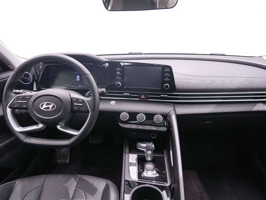 Hyundai Elantra 2024 imagen de coche #13