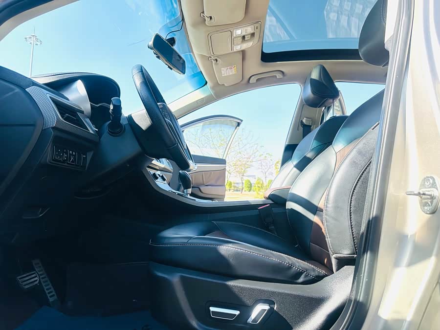 GEELY Emgrand GS 2017 car image #13