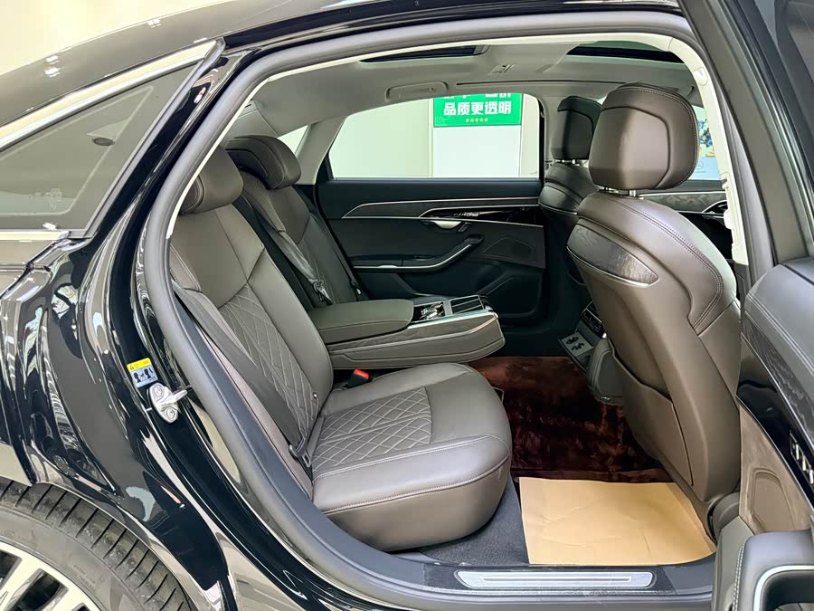 Audi A8 2024 imagen de coche #13