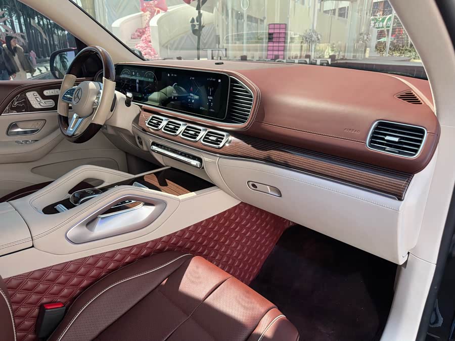 Mercedes-Benz Maybach GLS 2022 car image #13