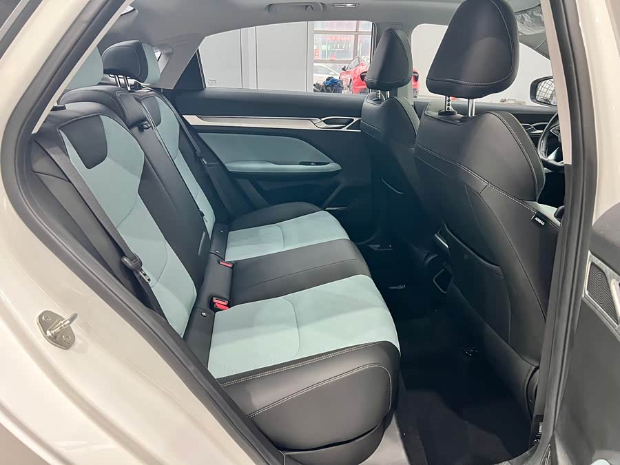 GEELY Emgrand L 2022 imagem de carro #13