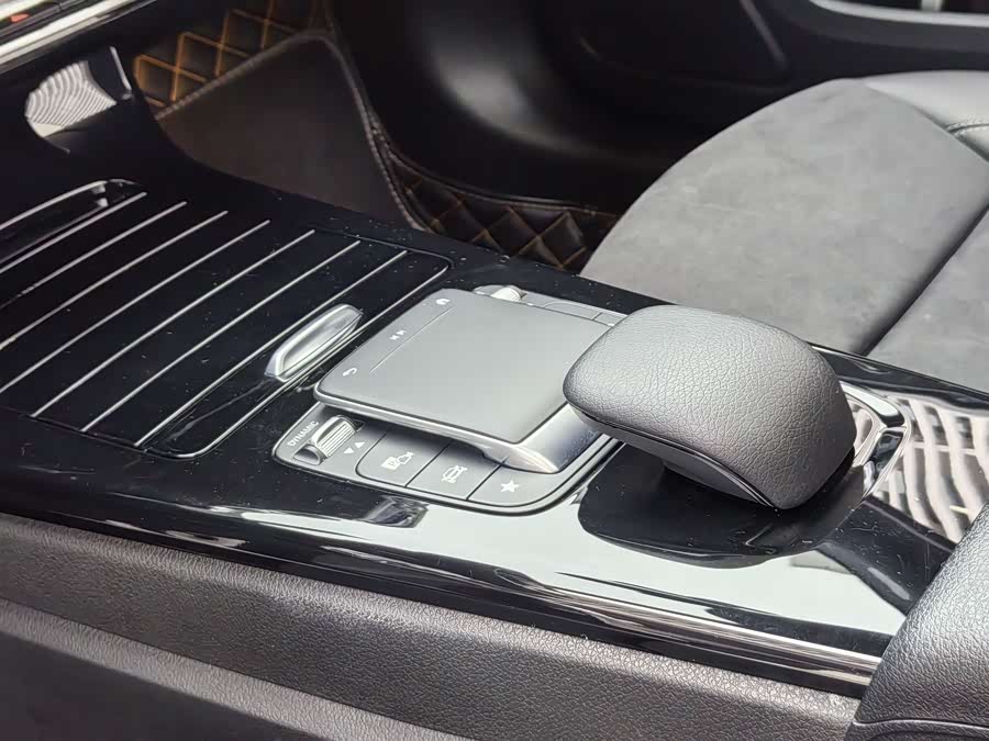 Mercedes-Benz A Class 2023 immagine di auto #13