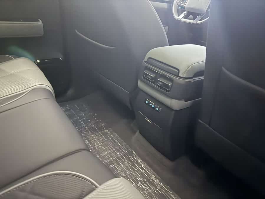 FangChengBao Leopard 5 2025 car image #13