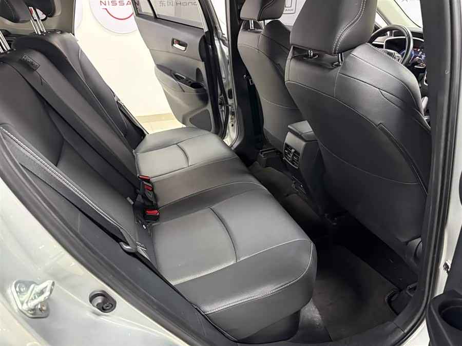 Toyota Frontlander 2023 car image #13