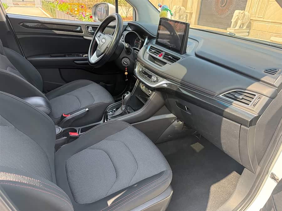 JAC 2018 imagem de carro #13