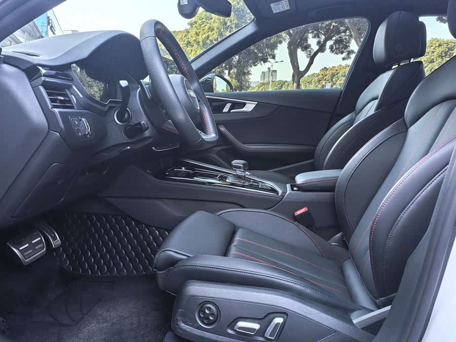 奥迪 奥迪A4L 2025 汽车图片 #13