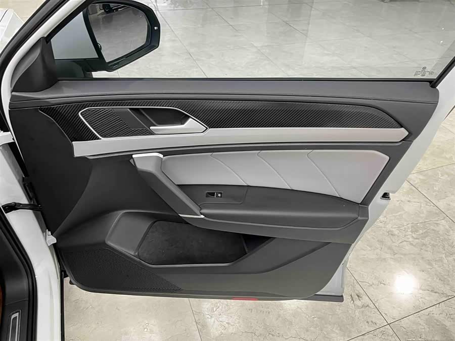 Volkswagen Tayron 2023 car image #13