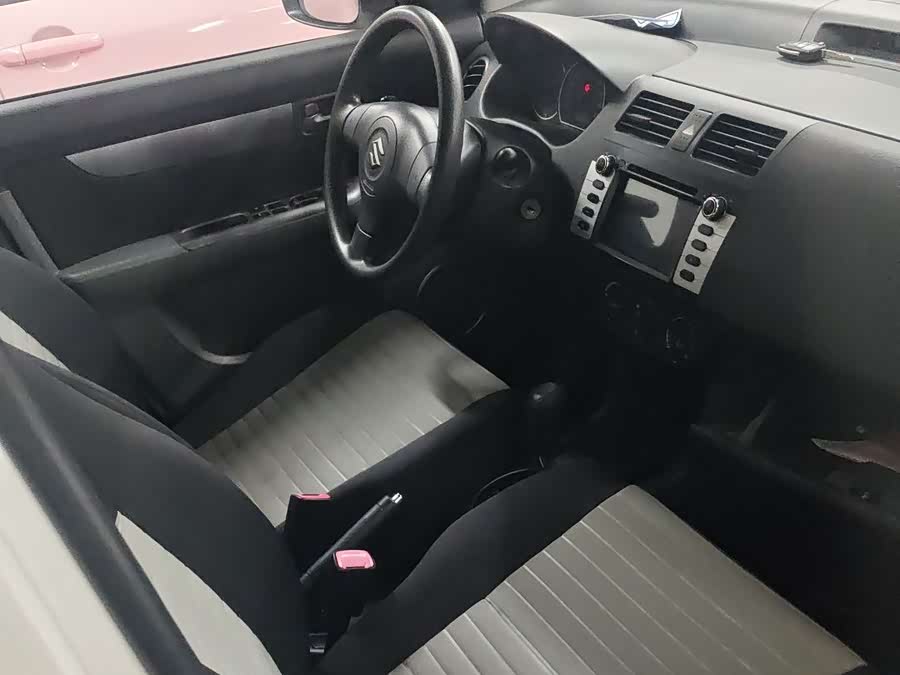 铃木 雨燕 2016 汽车图片 #13