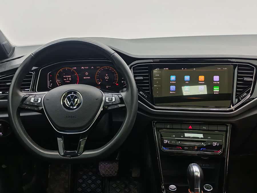 Volkswagen T-Roc 2021 car image #13