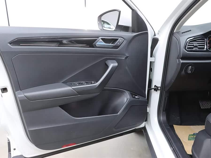 Volkswagen T-Roc 2020 #13 Volkswagen T-Roc 2020 immagine di auto #13