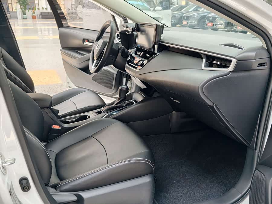 Toyota Corolla 2017 car image #13