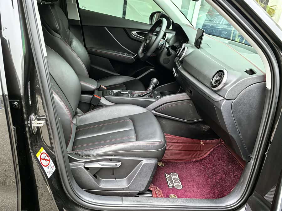 Audi Q2L 2024 imagem de carro #13