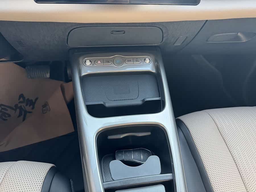 BYD Dolphin 2025 صورة سيارة #13