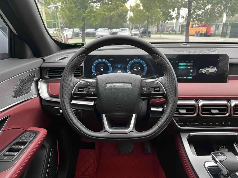Jetour X70 PLUS 2023 car image #13