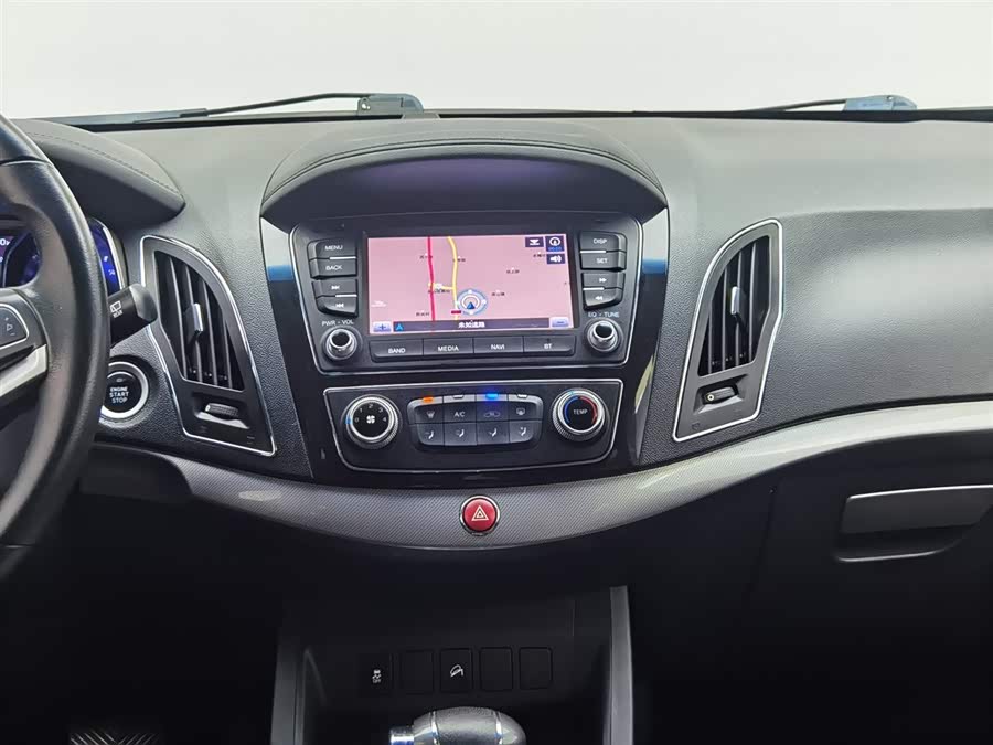 JAC 2015 imagem de carro #13