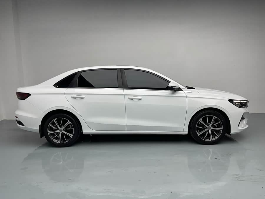 GEELY Emgrand 2022 car image #13