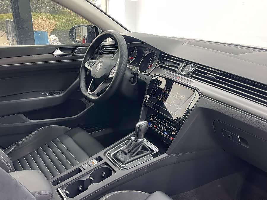 Volkswagen Magotan 2020 immagine di auto #13