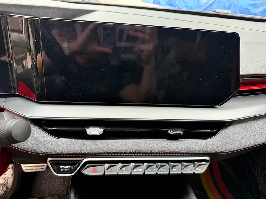 GEELY Binray 2022 car image #13