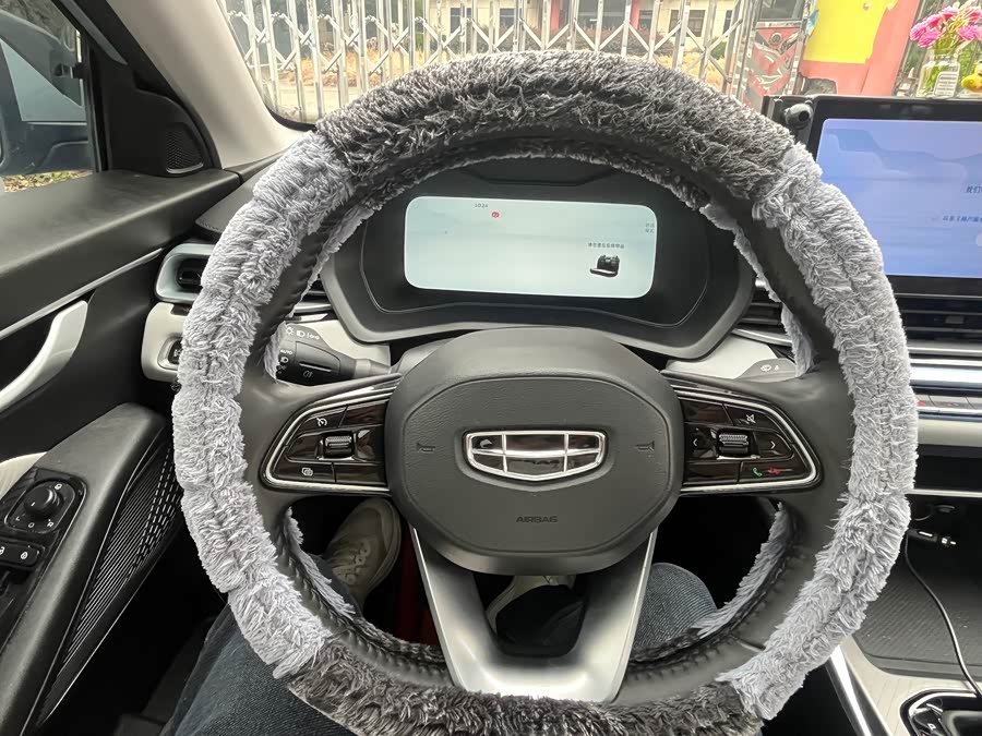 GEELY Emgrand 2023 #13 GEELY Emgrand 2023 car image #13