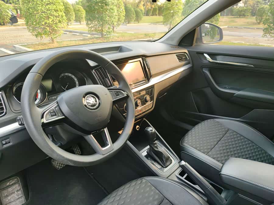 Skoda Kamiq 2020 صورة سيارة #13