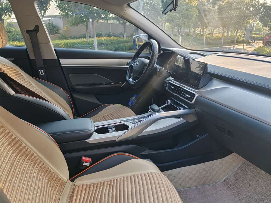 GEELY Coolray 2025 #13 GEELY Coolray 2025 car image #13