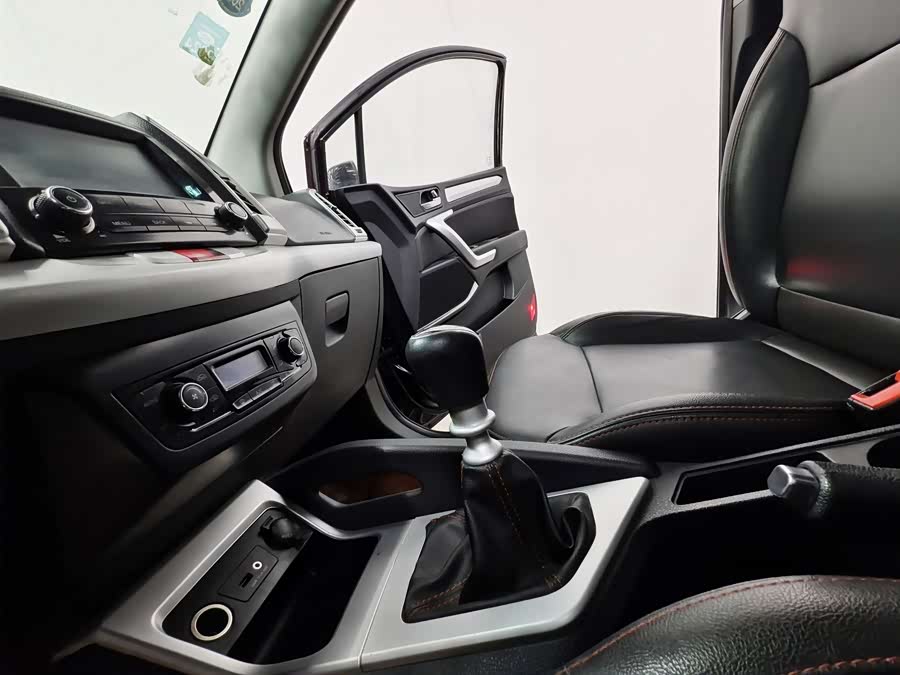 JAC 2015 imagem de carro #13