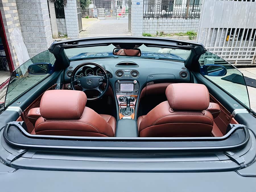 Mercedes-Benz SL Class 2007 car image #13