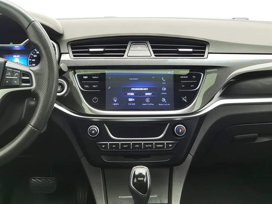 GEELY Emgrand 2016 car image #13