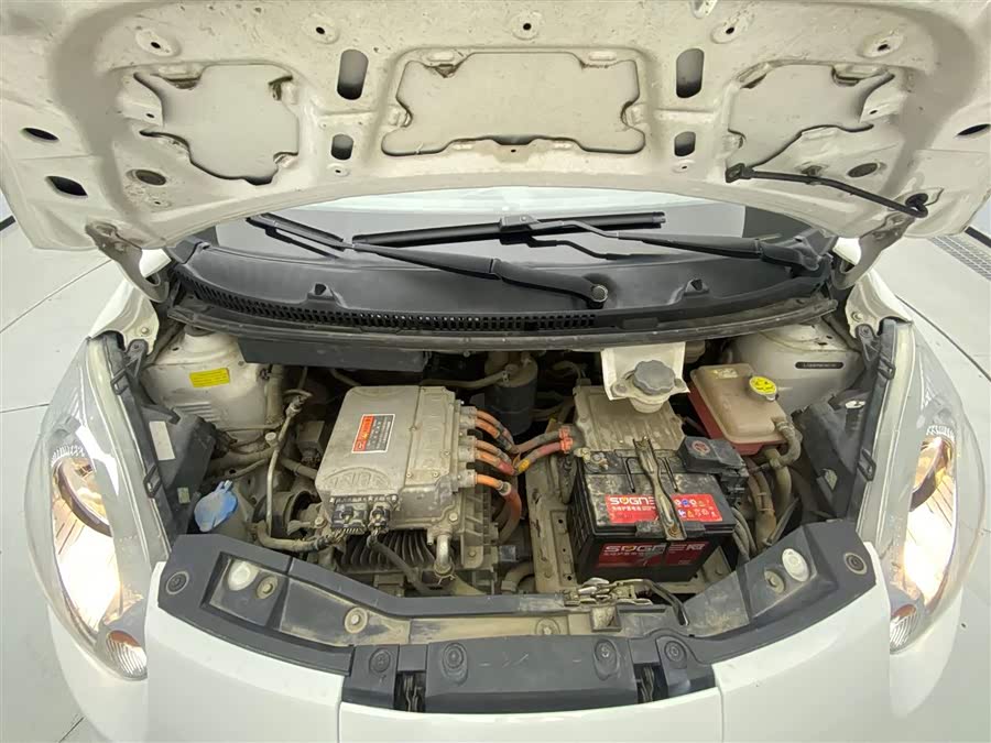 JAC 2019 car image #13