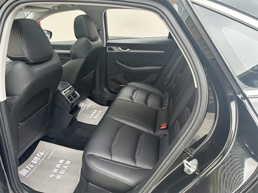 GEELY Preface 2023 image de voiture #13