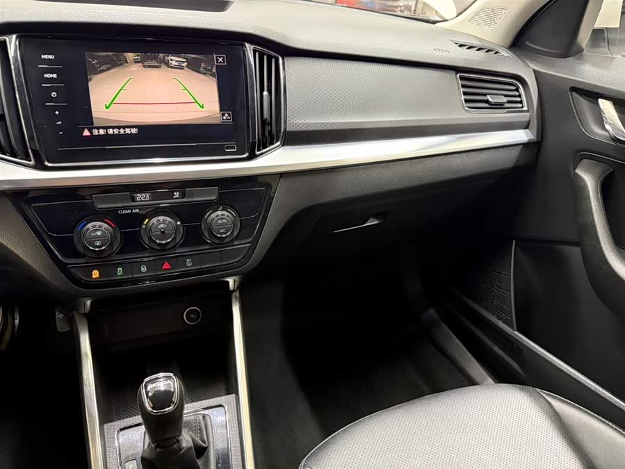 Skoda Kamiq 2022 car image #13