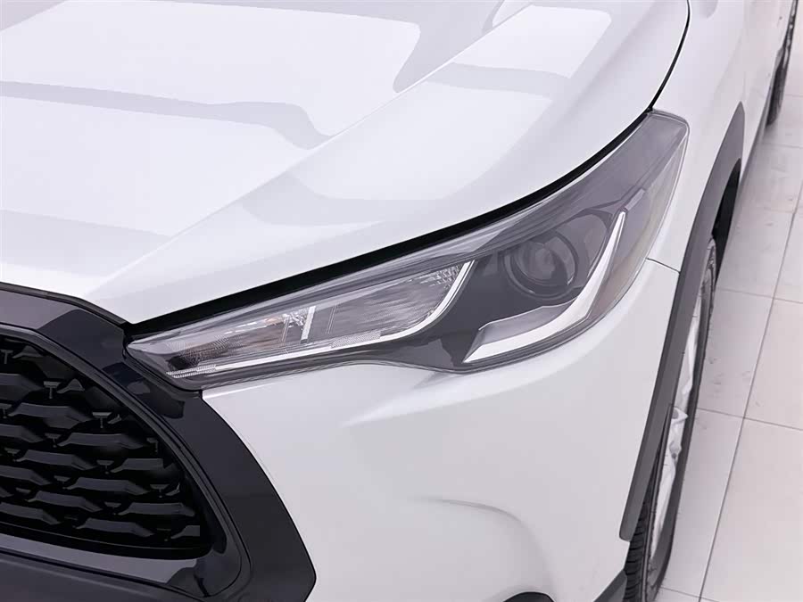 Toyota Corolla Cross 2025 immagine di auto #13