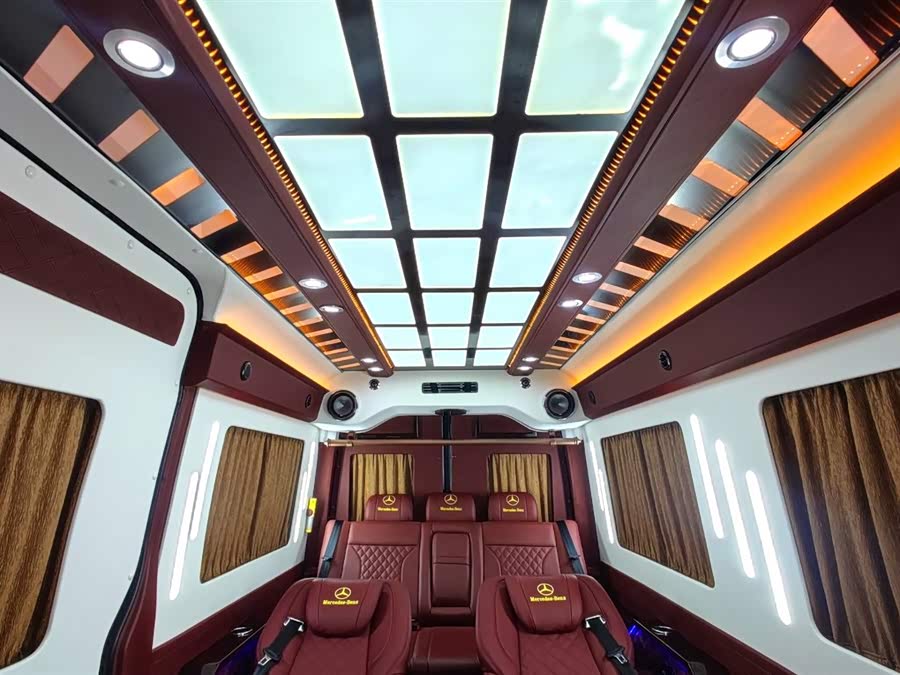 Mercedes-Benz GLE Class 2024 car image #13