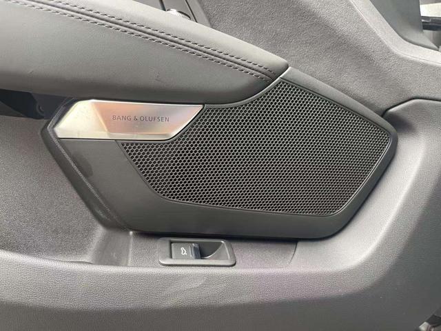 Audi RS e-tron GT 2024 car image #13