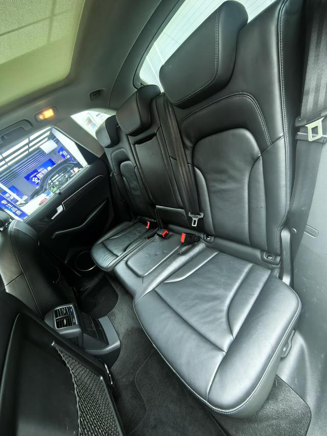 Audi Q5 (Imported) 2011 #13 Audi Q5 (Imported) 2011 car image #13