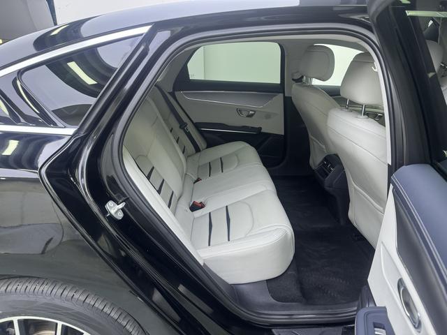 BYD e9 2021 #13 BYD e9 2021 car image #13