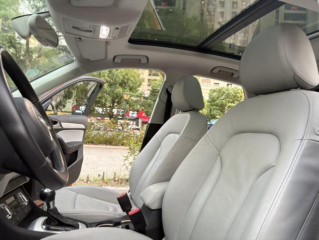 Audi Q3 (Imported) 2012 car image #13