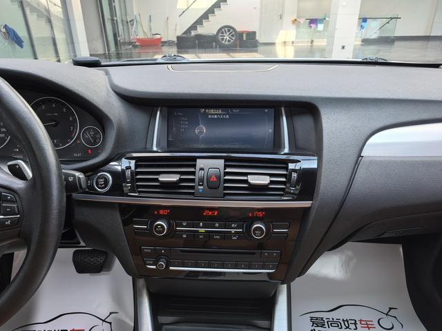 BMW X4 2016 car image #13