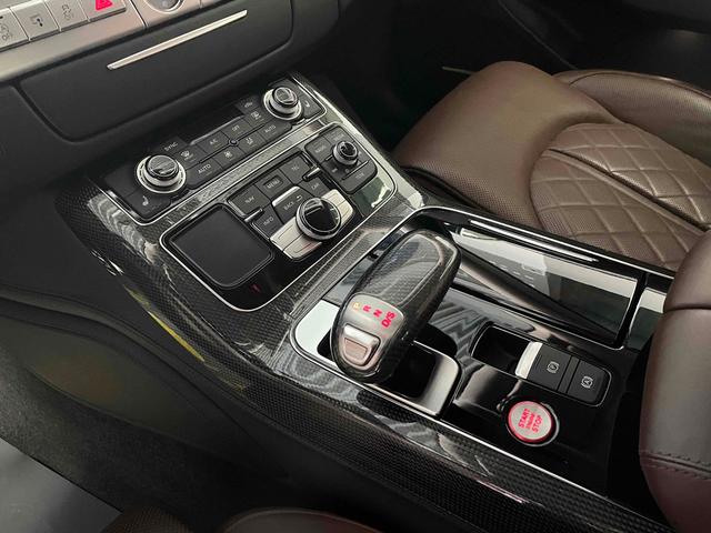 Audi S8 2023 #13 Audi S8 2023 car image #13