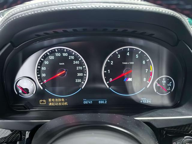 BMW X6 M 2020 car image #13