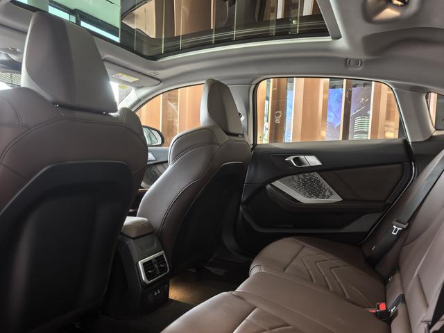 BMW 2 Series 2025 #13 BMW 2 Series 2025 car image #13