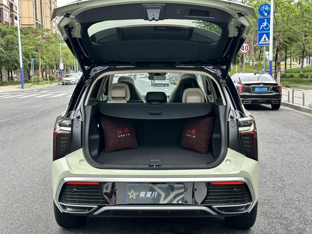 HongQi HS3 2023 #13 HongQi HS3 2023 صورة سيارة #13