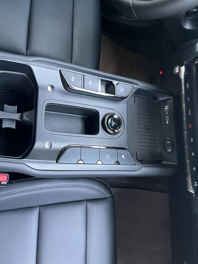 Haval Raptor 2025 immagine di auto #13