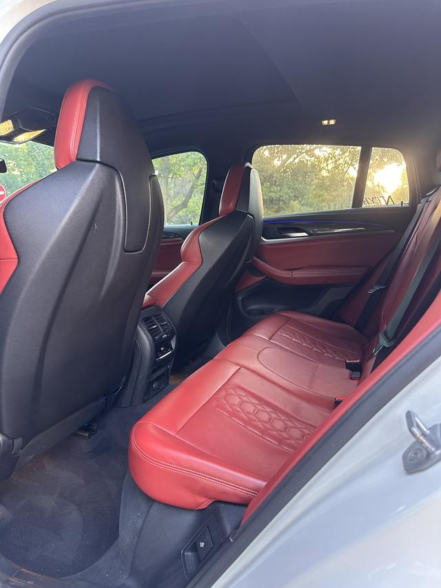 BMW X4 M 2019 car image #13