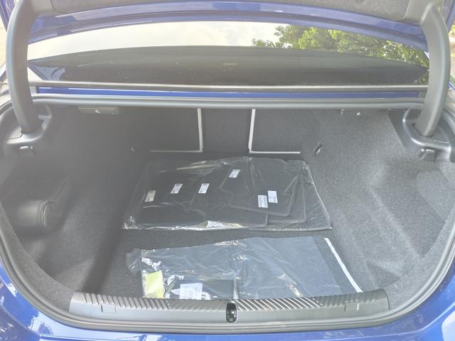 BMW M5 New Energy #13 BMW M5 New Energy صورة سيارة #13