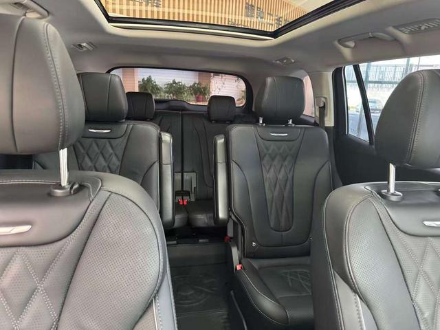 HongQi HS7 PHEV 2024 #13 HongQi HS7 PHEV 2024 car image #13